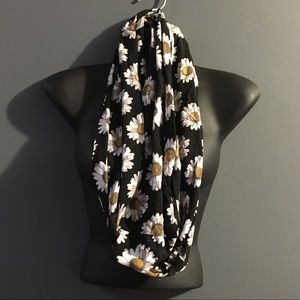 Black Daisy infinity scarf